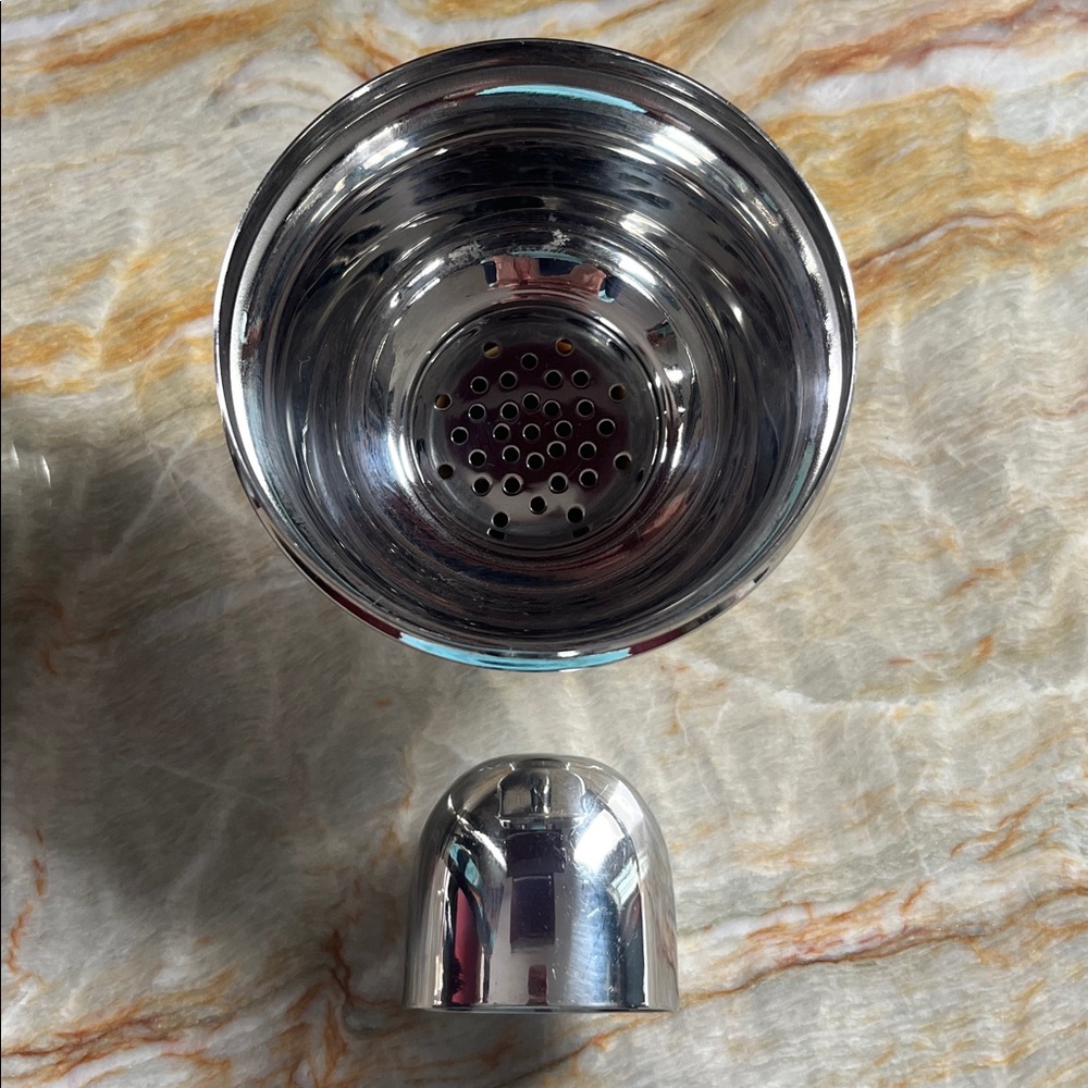 Pottery Barn Dial-a-Drink Cocktail Shaker 15 Recipes Stainless Steel 32 FL OZ - Picture 9 of 9